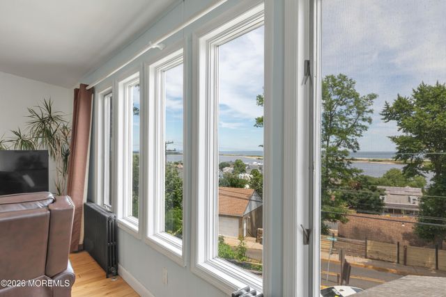 1 Light House Road, Highlands, NJ 07732