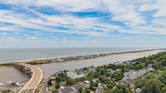 1 Light House Road, Highlands, NJ 07732