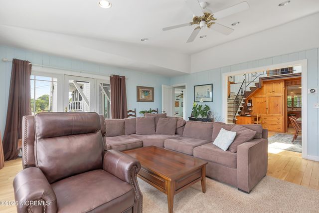 1 Light House Road, Highlands, NJ 07732