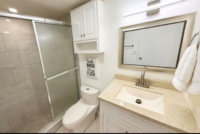 160 NE 203rd Ter 22, Miami Gardens, FL 33179