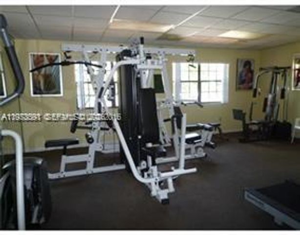 160 NE 203rd Ter 22, Miami Gardens, FL 33179