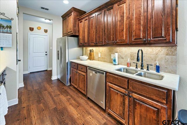 15848 CR 472, Tyler, TX 75706