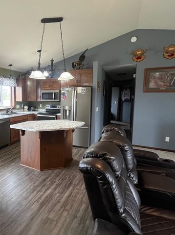 11198 27th Avenue SE, Becker, MN 55308