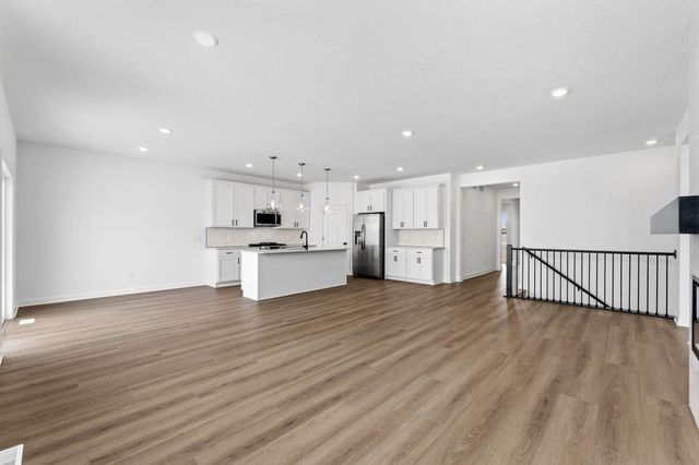 2125 Traverse Drive, Lino Lakes, MN 55038
