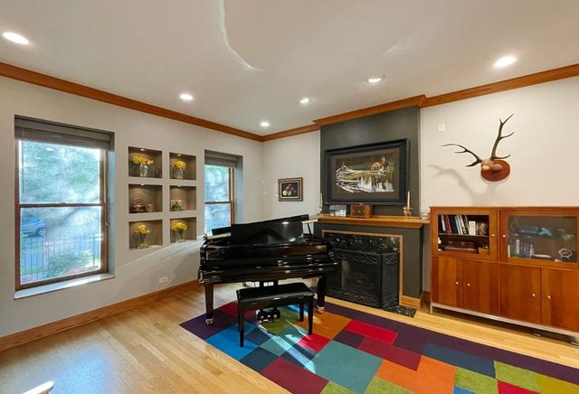 823 S Oakley Boulevard, Chicago, IL 60612