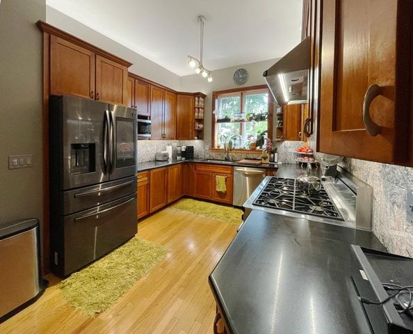 823 S Oakley Boulevard, Chicago, IL 60612
