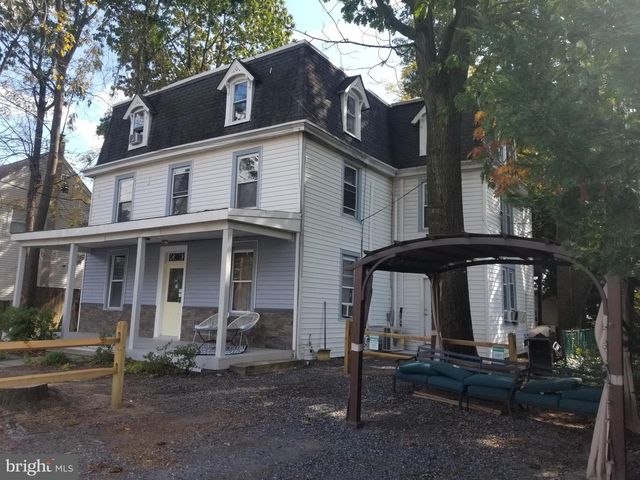 212 WARREN ST, Beverly, NJ 08010