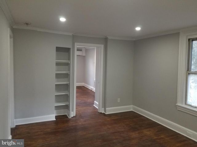 212 WARREN ST, Beverly, NJ 08010