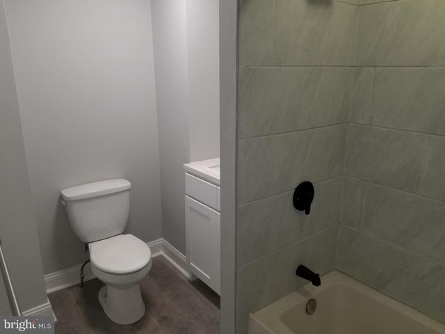 212 WARREN ST, Beverly, NJ 08010