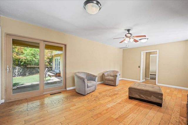 6929 Lisa Marie Way, Carmichael, CA 95608