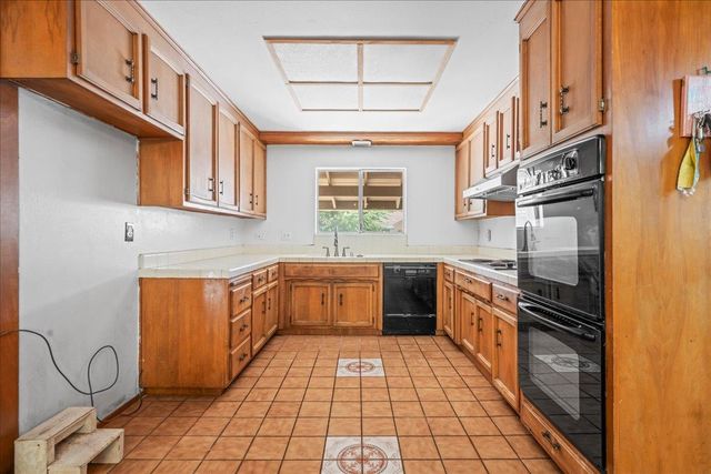 6929 Lisa Marie Way, Carmichael, CA 95608