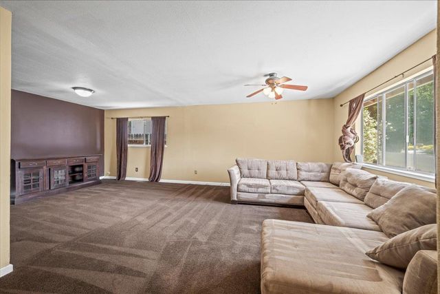 6929 Lisa Marie Way, Carmichael, CA 95608