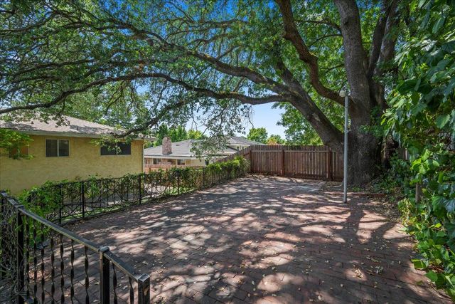 6929 Lisa Marie Way, Carmichael, CA 95608