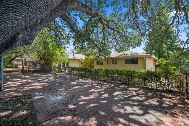6929 Lisa Marie Way, Carmichael, CA 95608