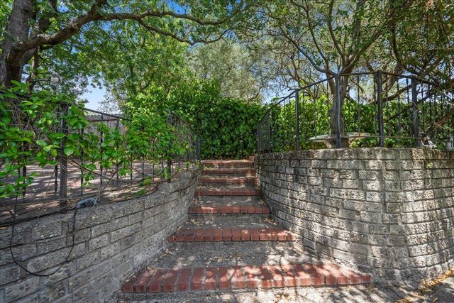 6929 Lisa Marie Way, Carmichael, CA 95608