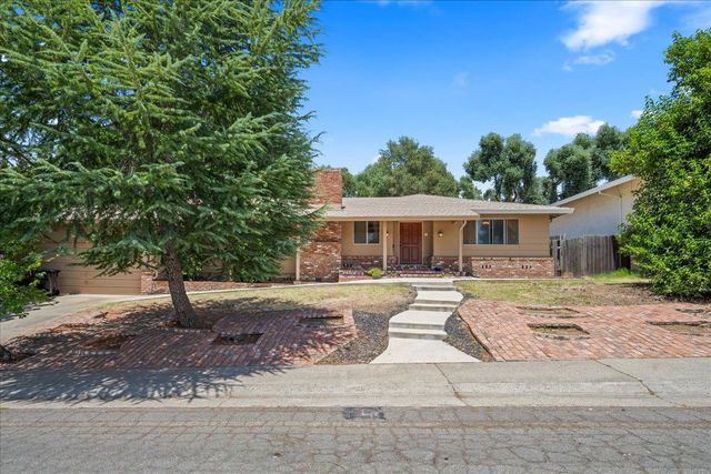 6929 Lisa Marie Way, Carmichael, CA 95608