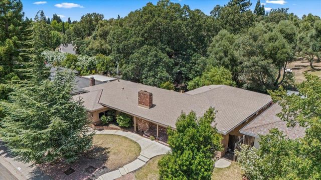 6929 Lisa Marie Way, Carmichael, CA 95608