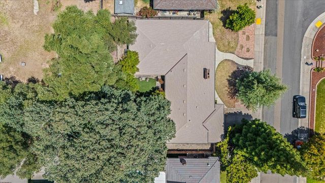 6929 Lisa Marie Way, Carmichael, CA 95608