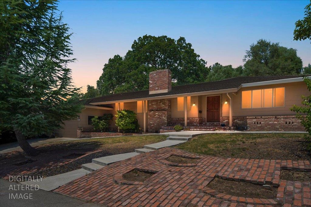 6929 Lisa Marie Way, Carmichael, CA 95608