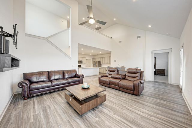 7420 Peggie Nell DR, Austin, TX 78724