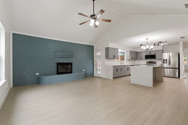 2024 Oakmeadow Street, Bedford, TX 76021