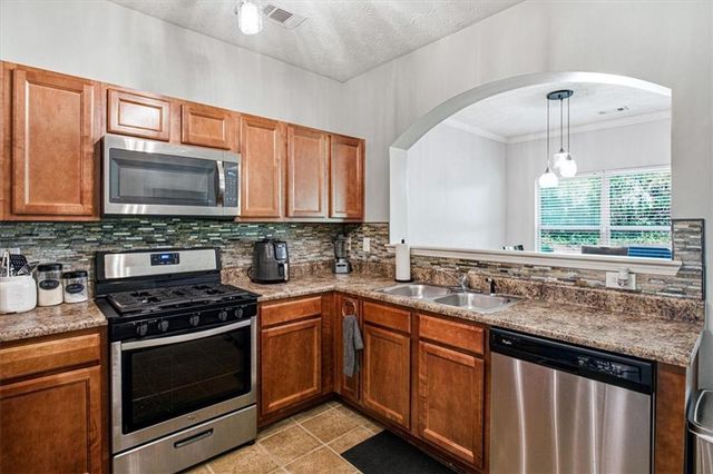4965 Rapahoe Trail, Atlanta, GA 30349