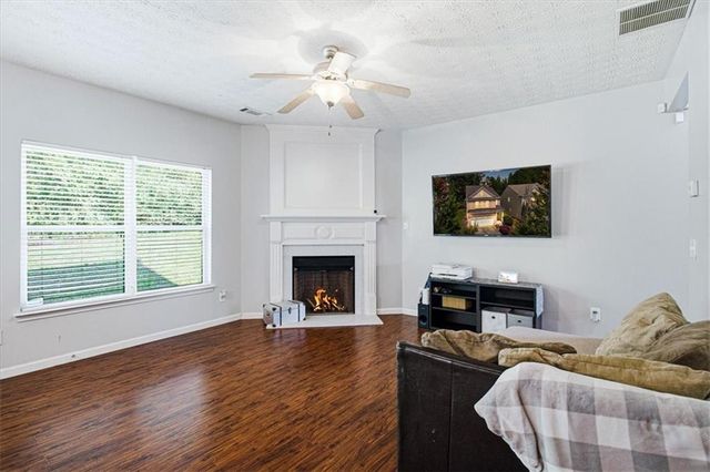 4965 Rapahoe Trail, Atlanta, GA 30349