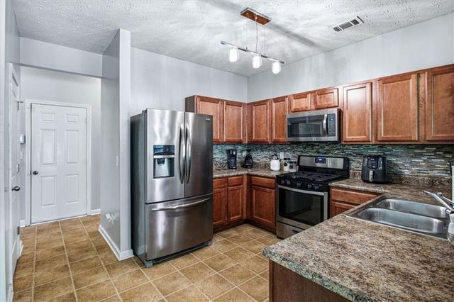 4965 Rapahoe Trail, Atlanta, GA 30349
