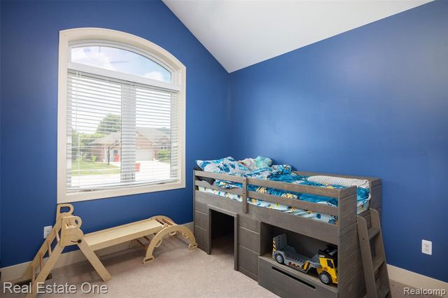 45627 Pentwater Drive, Macomb, MI 48044