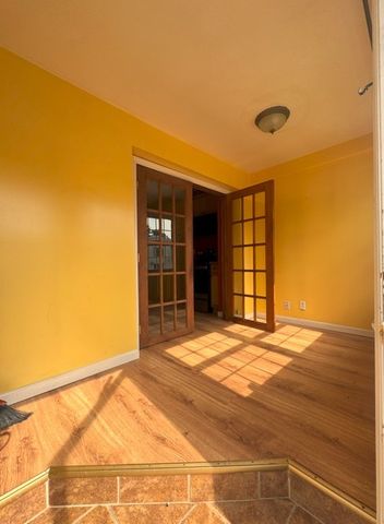 1203 PRIESTLEY Avenue, Erie, PA 16511