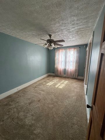 1203 PRIESTLEY Avenue, Erie, PA 16511