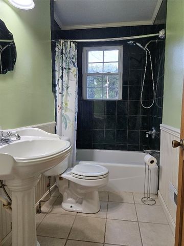 1203 PRIESTLEY Avenue, Erie, PA 16511