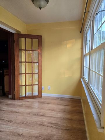 1203 PRIESTLEY Avenue, Erie, PA 16511