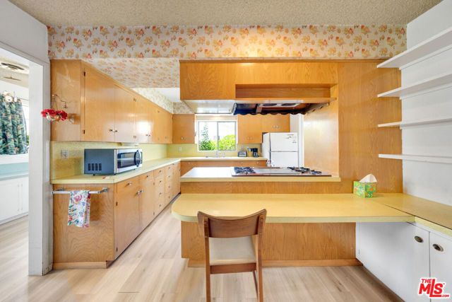 635 Ramona Avenue, La Verne, CA 91750