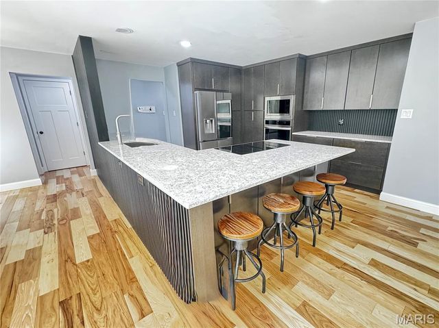 408 Monitor Way, St Charles, MO 63303