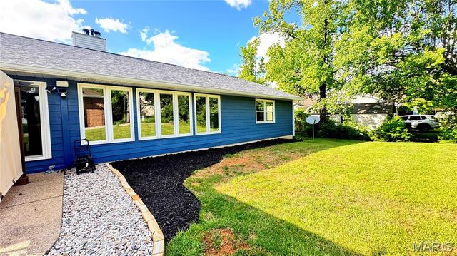 408 Monitor Way, St Charles, MO 63303