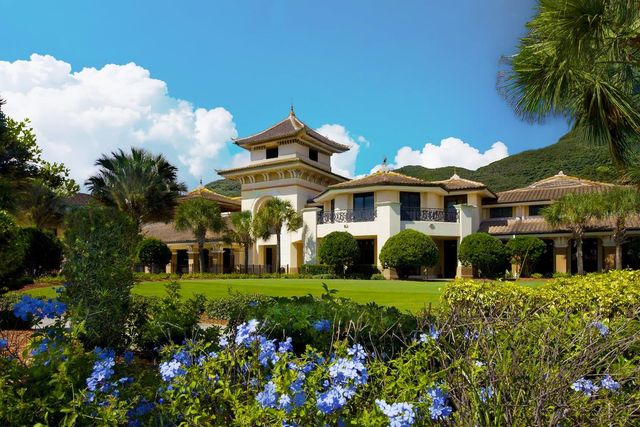 1435 EMERALD DUNES DRIVE, Sun City Center, FL 33573