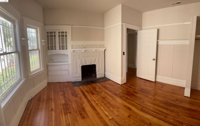 1626 12Th St, Oakland, CA 94607