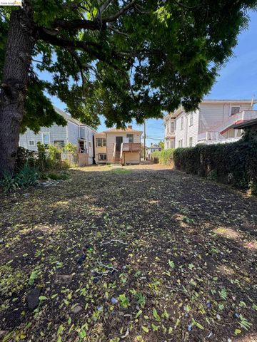 1626 12Th St, Oakland, CA 94607
