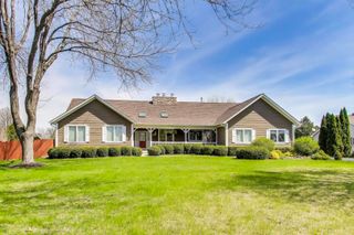 2502 S Hidden Trail, Spring Grove, IL 60081