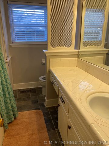 5858 S 67th East Avenue, Tulsa, OK 74145