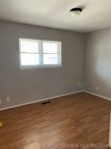 5858 S 67th East Avenue, Tulsa, OK 74145