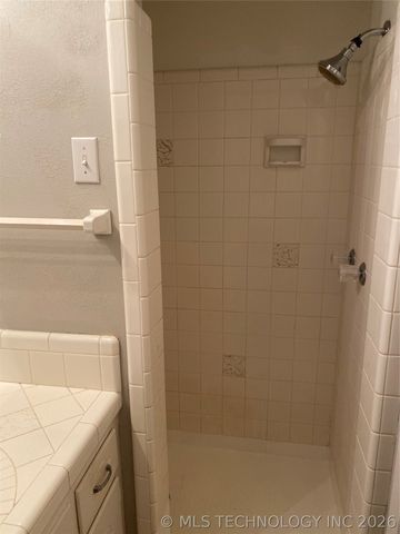 5858 S 67th East Avenue, Tulsa, OK 74145