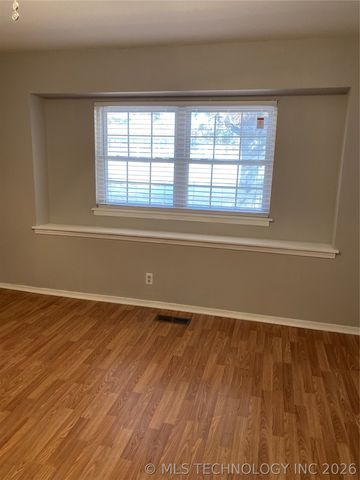 5858 S 67th East Avenue, Tulsa, OK 74145