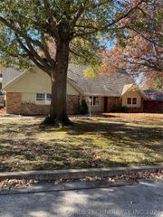 5858 S 67th East Avenue, Tulsa, OK 74145