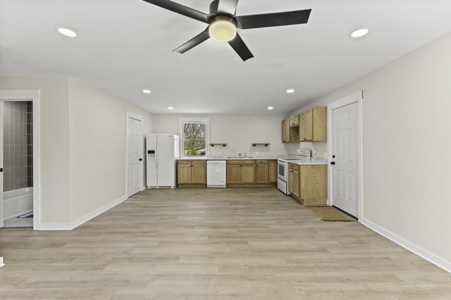 123 Hogin Rd, Dickson, TN 37055