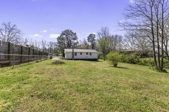 123 Hogin Rd, Dickson, TN 37055
