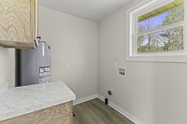 123 Hogin Rd, Dickson, TN 37055