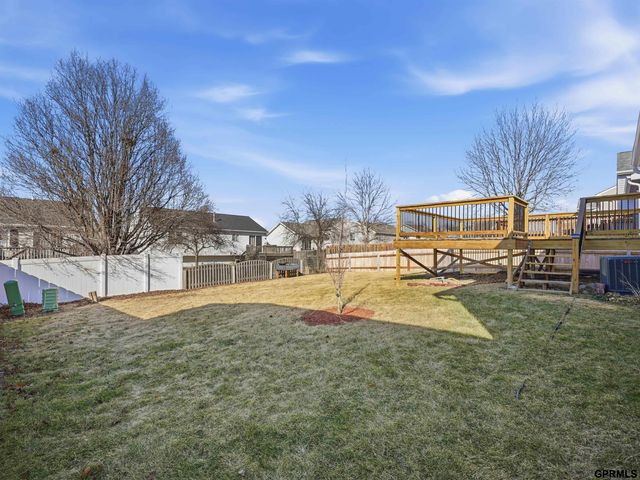 15404 Reynolds Street, Bennington, NE 68007