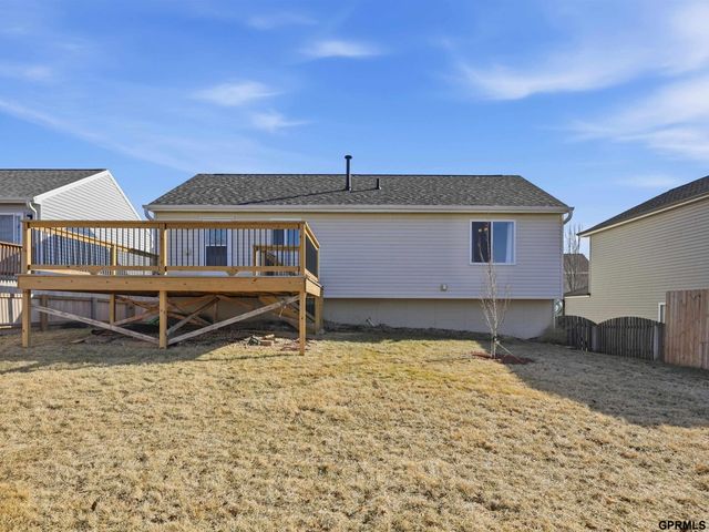15404 Reynolds Street, Bennington, NE 68007